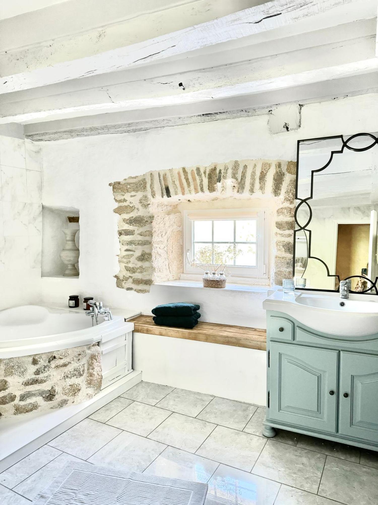 Manoir Medieval Art Deco - Logis Des 3 Artistes Sevremont Zewnętrze zdjęcie