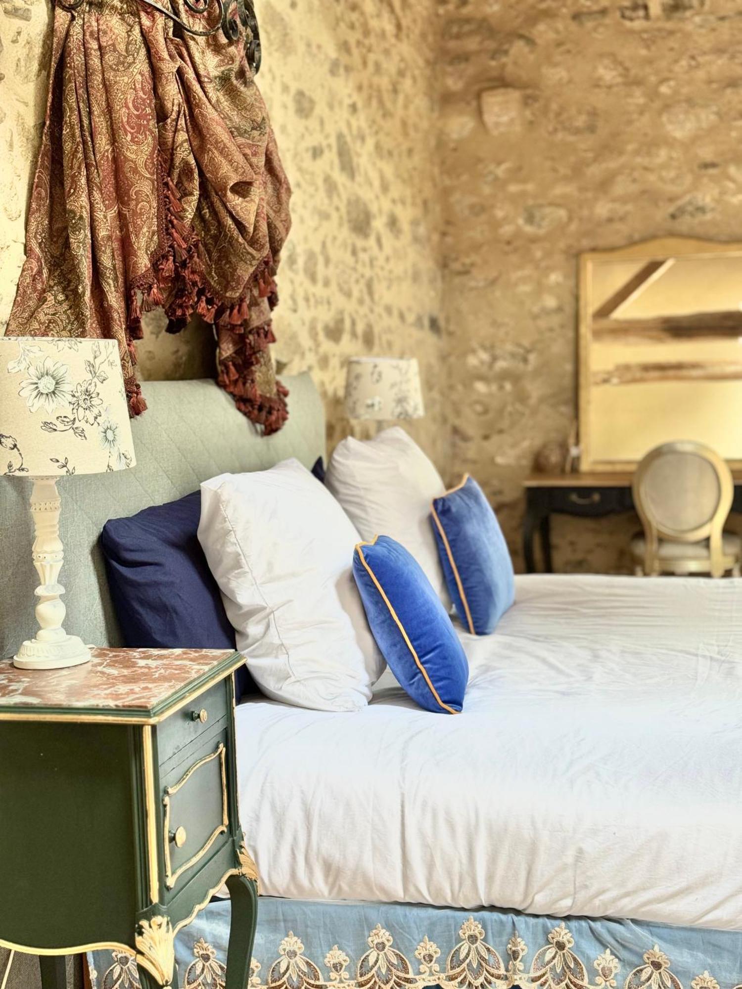 Manoir Medieval Art Deco - Logis Des 3 Artistes Sevremont Zewnętrze zdjęcie
